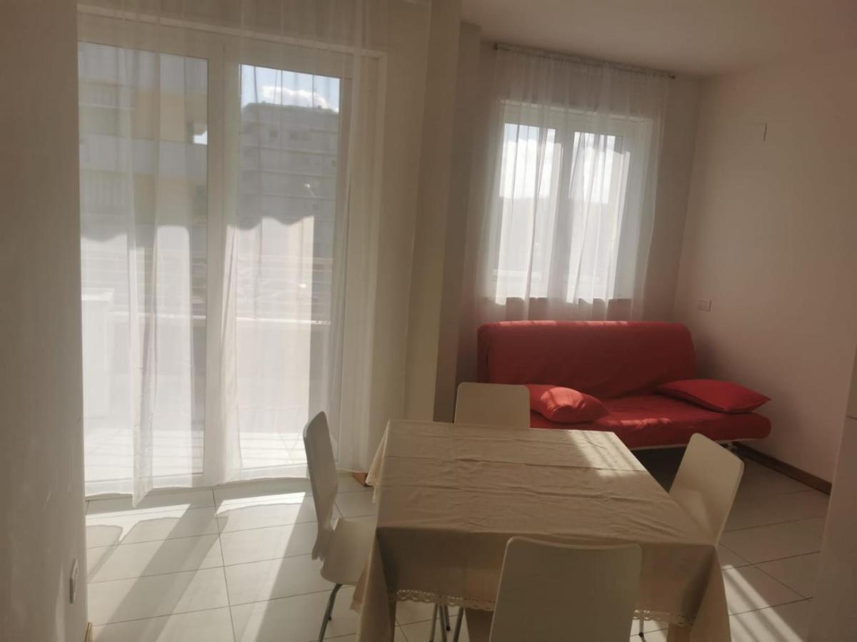 Casamare Alba Adriatica Frontemare Apartment Exterior foto